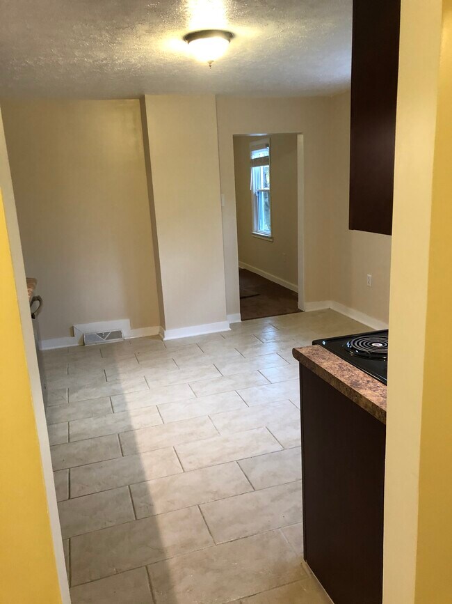 1313 MacArthur Dr, Russellton, PA 15076 Townhome Rentals in