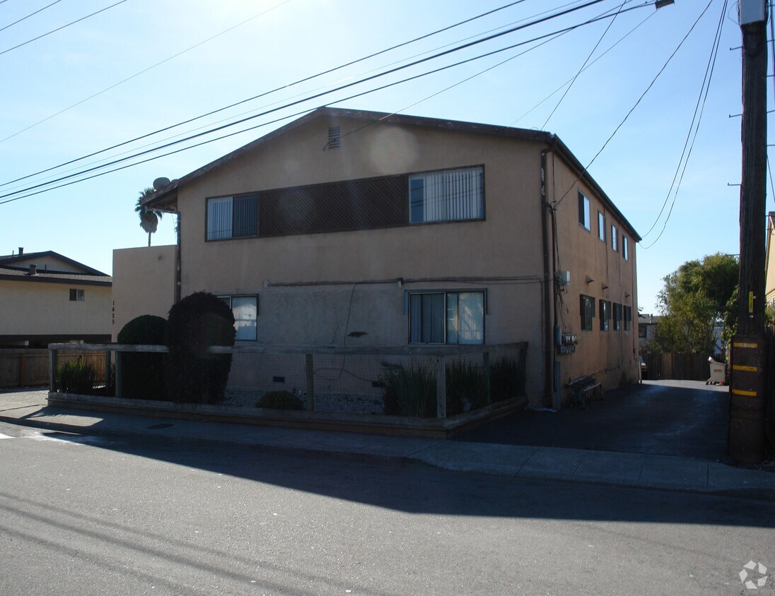 Building Photo - 1425 Ventura Ave