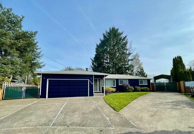Photo - 3Bd/2Ba Beaverton House with RV Parking an...