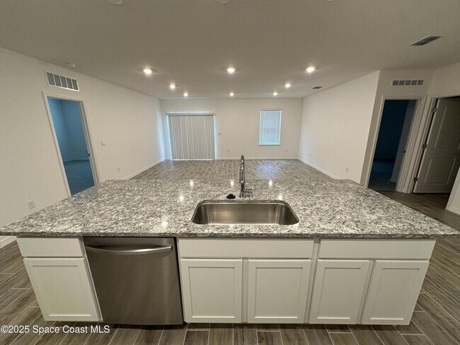 Foto del edificio - 2154 Ramsdale Dr SE