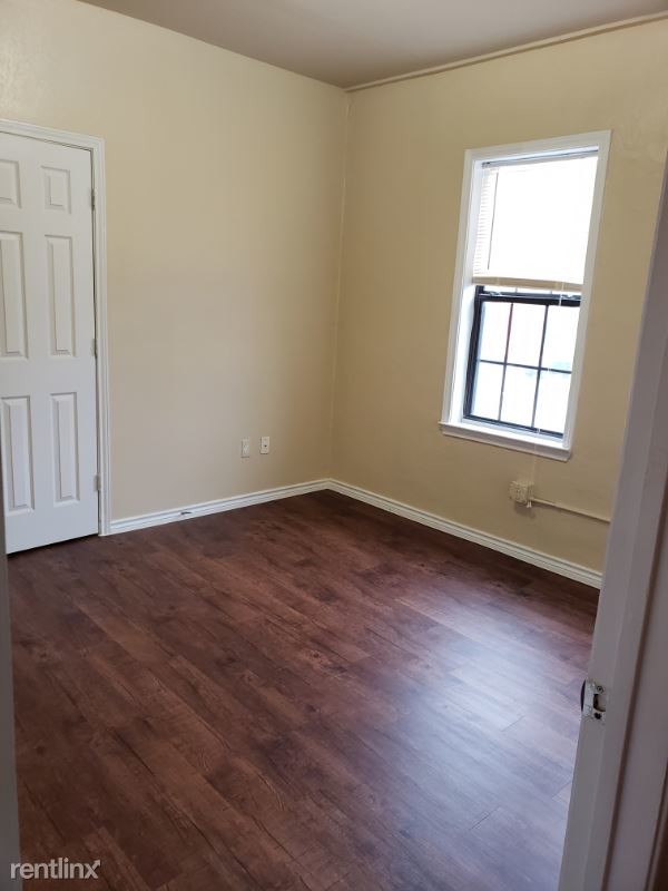 354 E Southcross, San Antonio, TX 78214 Condo for Rent in San Antonio, TX