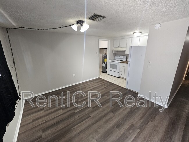 Photo - 2988 Green Acres Ave Apartment