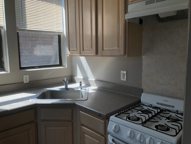 Photo - 5110 Palisade Ave Apartment