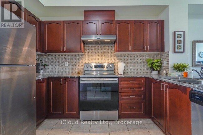 Building Photo - 31 Island Rd