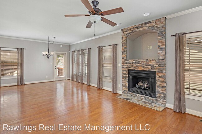 Building Photo - 3 br, 2.5 bath House - 25 Jeff Drive