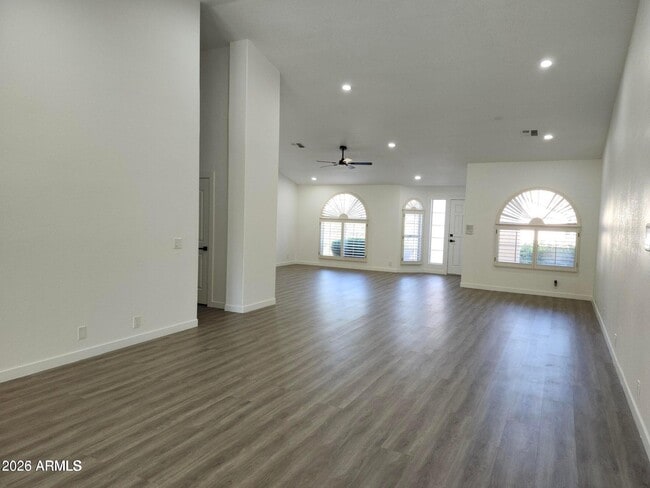 Building Photo - 8449 W Rockwood Dr