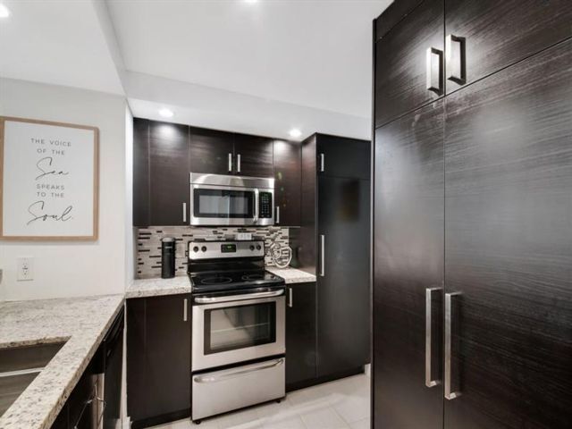 Foto principal - 1147 Hillsboro Mile