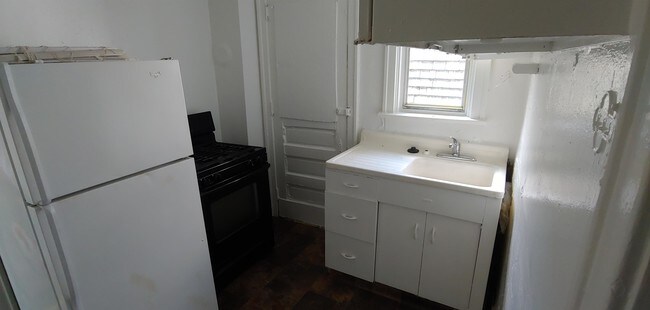 Foto del edificio - 7712 Baxter St
