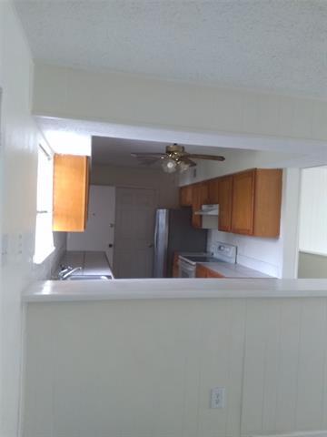 Building Photo - 2327 Jimmydee Dr