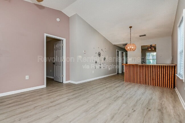 Building Photo - 1740 Summerwoods Ln