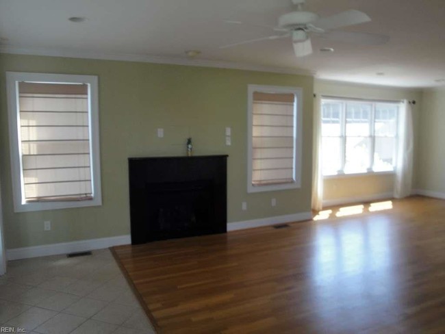 Building Photo - 3 bedroom in Virginia Beach VA 23451