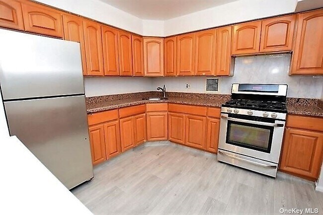 Foto del edificio - 41-22-41-40 40th St