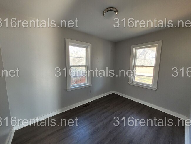 Foto del edificio - 1337 S Fern St