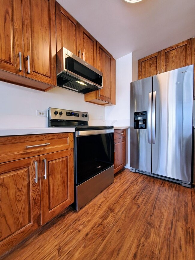 Building Photo - Available now | 2 bedroom, 2 bathroom cond...