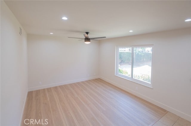 Building Photo - 857 Windwood Dr