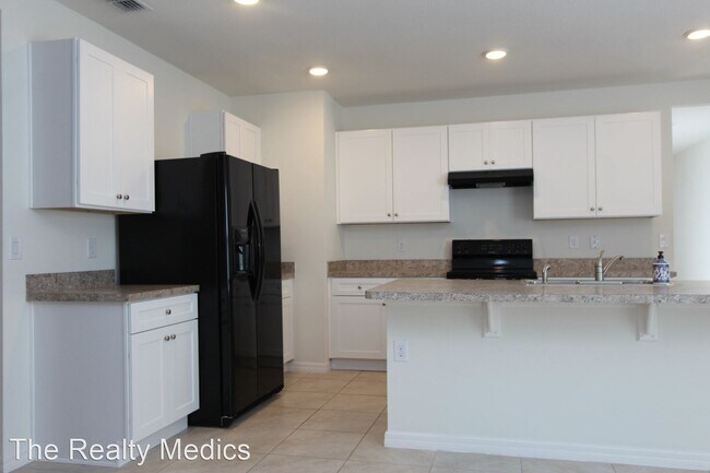 Foto del edificio - 3 br, 2 bath House - 552 Armoyan Way