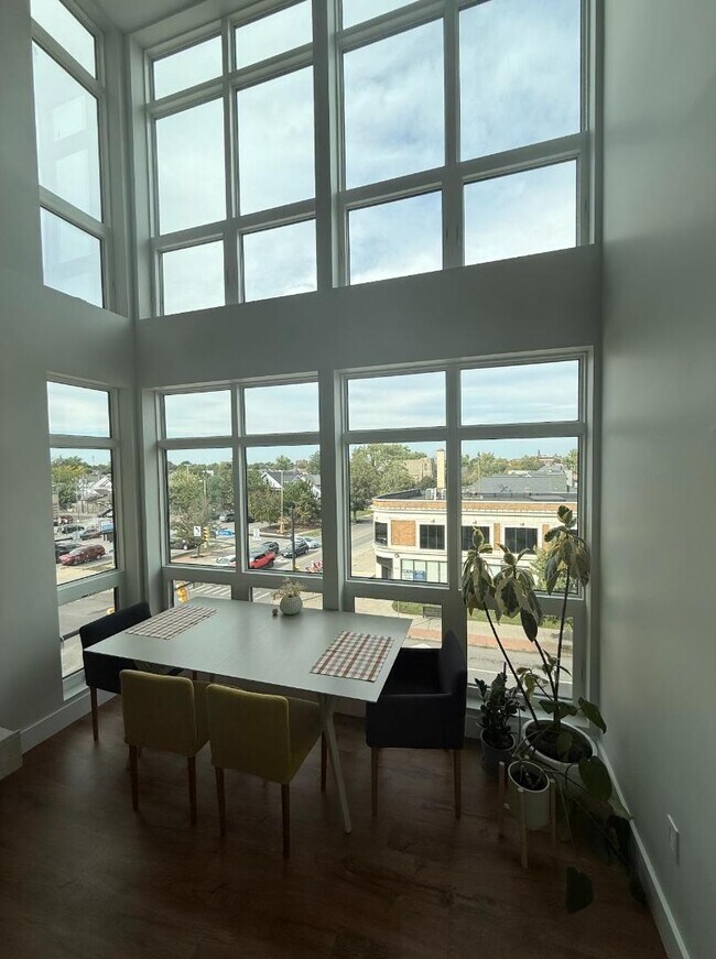 Foto del edificio - 1585 Hertel Ave