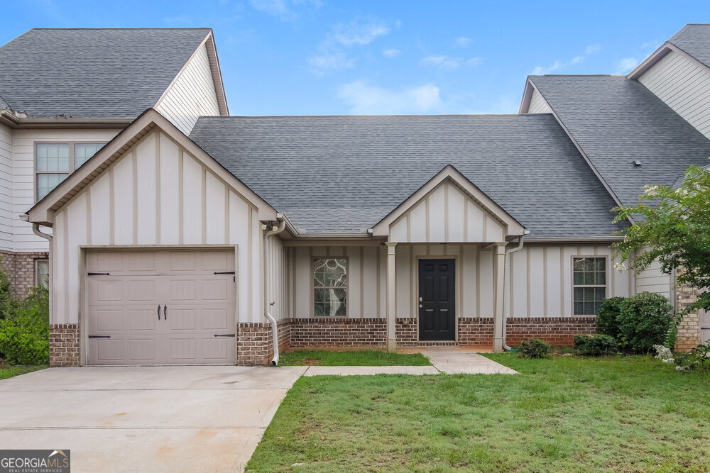 Foto principal - 153 Colony Park Ln