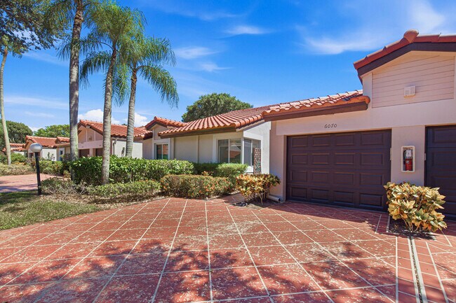 Building Photo - 6070 Sunny Manor Ct
