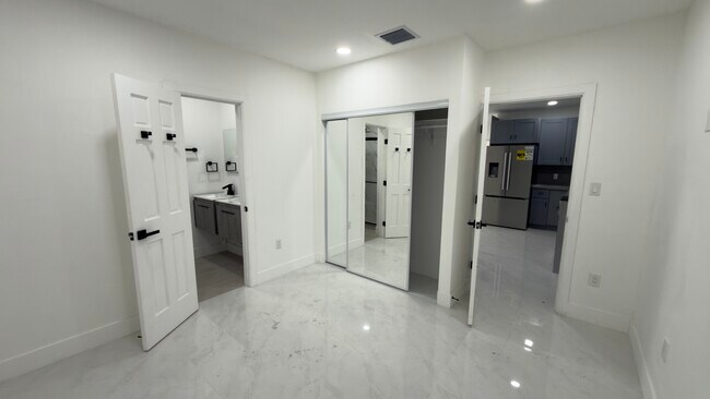 Foto del edificio - 4717 NW 11th Ave