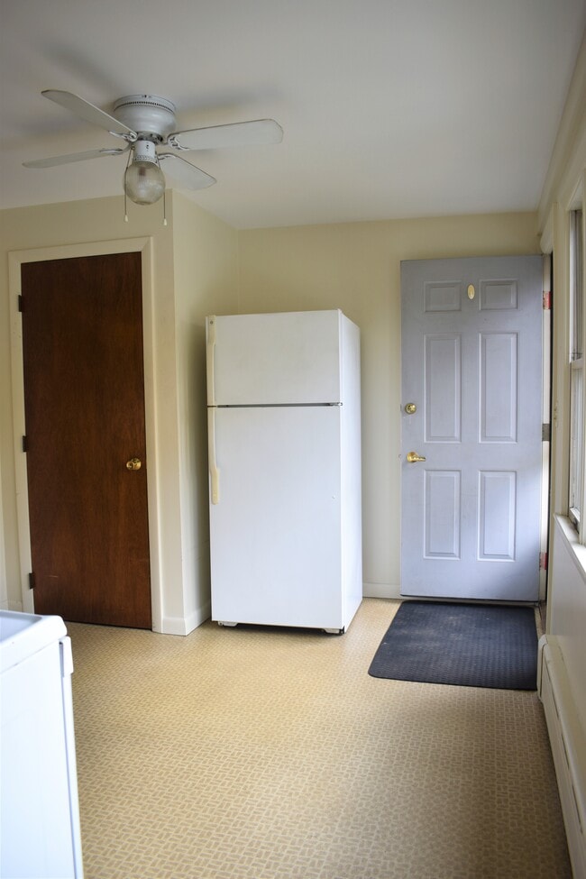 Kitchen - 767 Lisbon St
