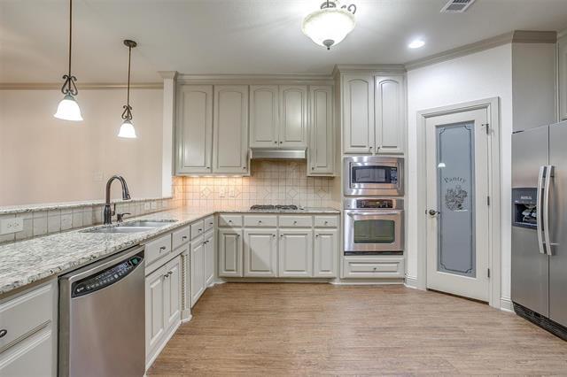 Foto del edificio - 6476 Waverly Way