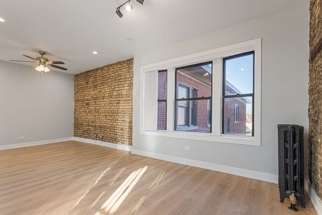 Foto del edificio - 7411 N Clark St