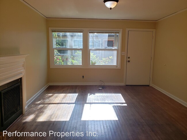 Building Photo - 426 NE Prescott St