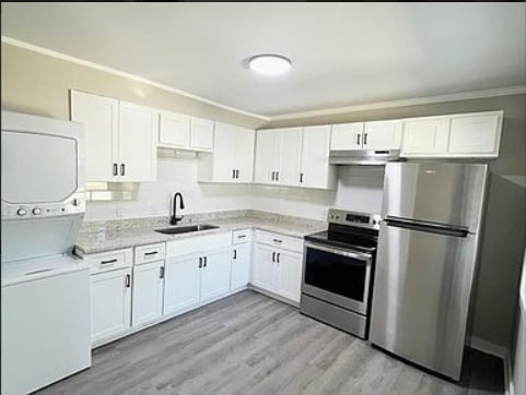 Building Photo - 525 Montague Ln