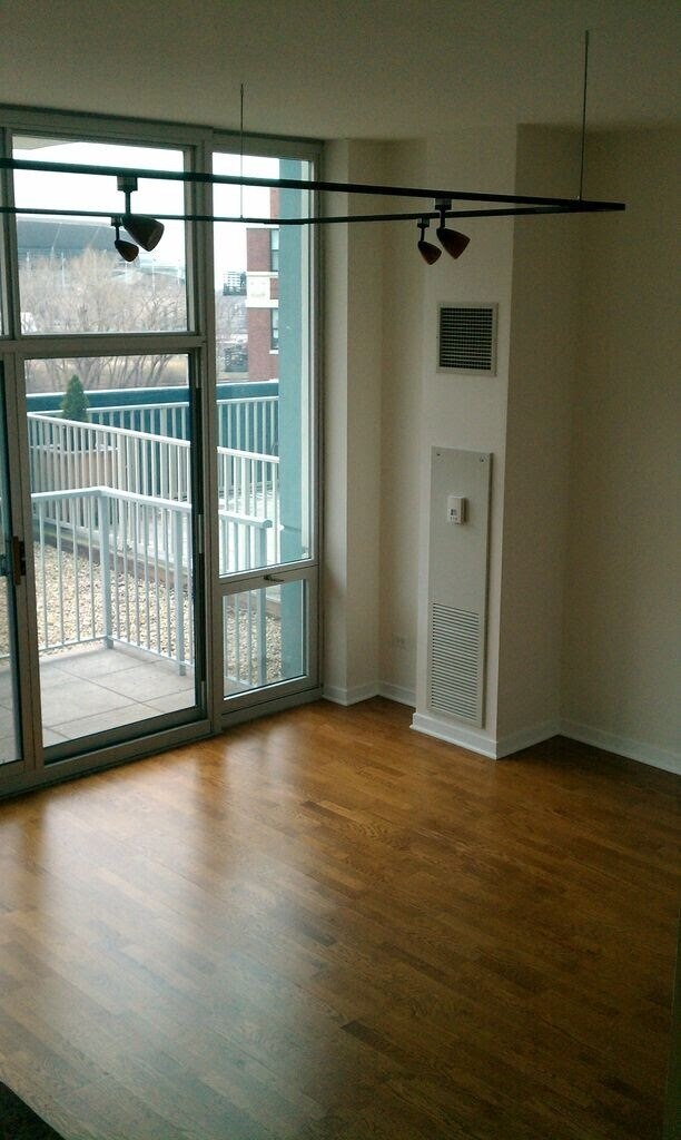 Living Room - 1600 S Indiana Ave