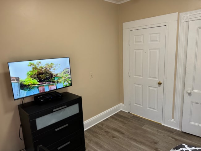 Building Photo - 263 Union St