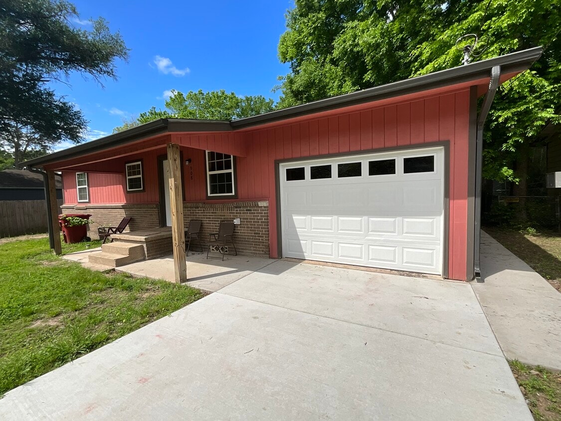 908 Pecan St, Canton, TX 75103 House Rental in Canton, TX