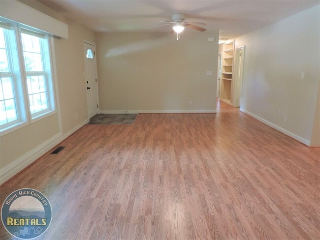 Photo - 3bd/2ba Ranch-Style Home Central to Boone