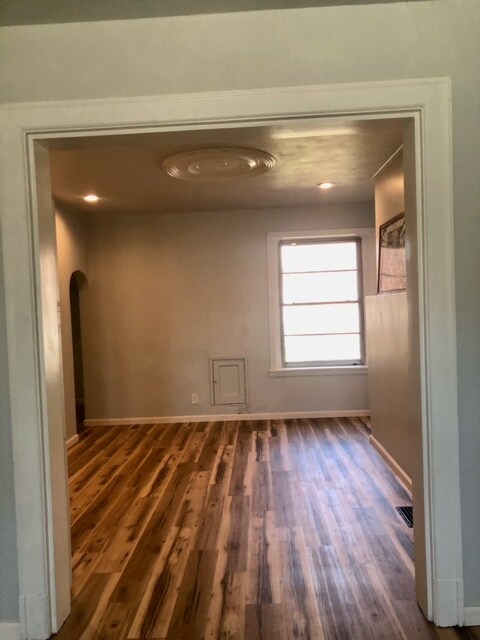 Foto del edificio - 3293 Dawson St