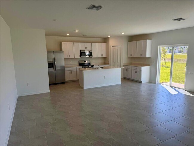 Building Photo - 11815 Cloverly Ln