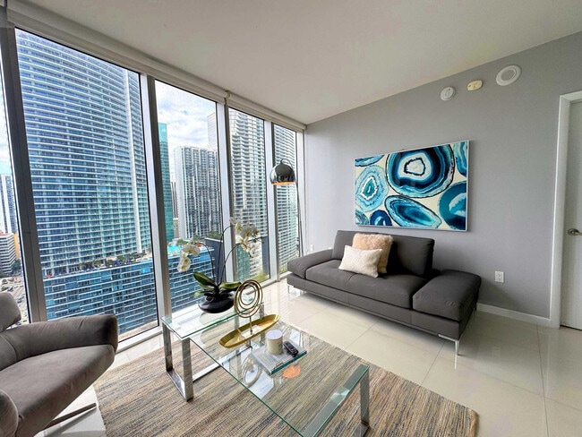 Building Photo - 485 Brickell Ave