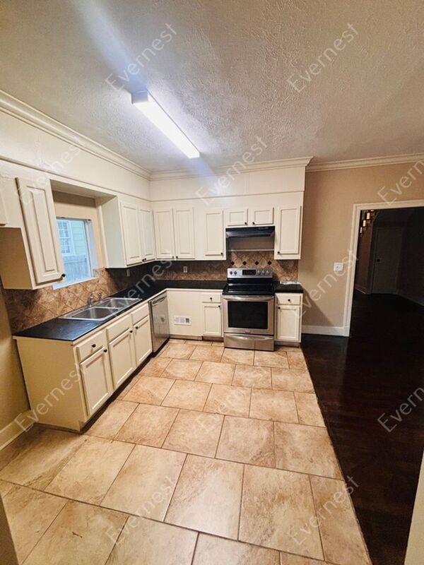 Foto del edificio - 358 E Ridgeway St