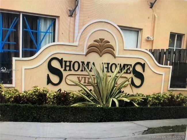 Foto del edificio - 7325 NW 174th Terrace