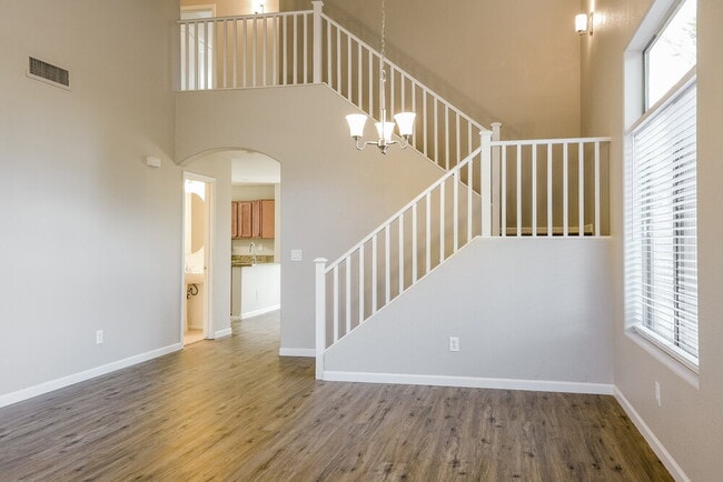 Foto del edificio - 2531 W White Feather Ln