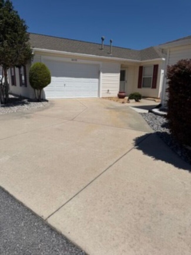 Foto del edificio - 8459 SE 177th Roleson Ln
