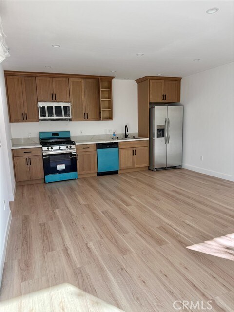 Foto del edificio - 20407 Strathern St