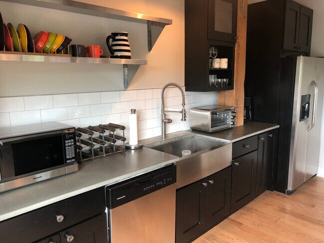 Building Photo - 110 Harvard St