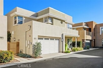 Building Photo - 814 Beacon