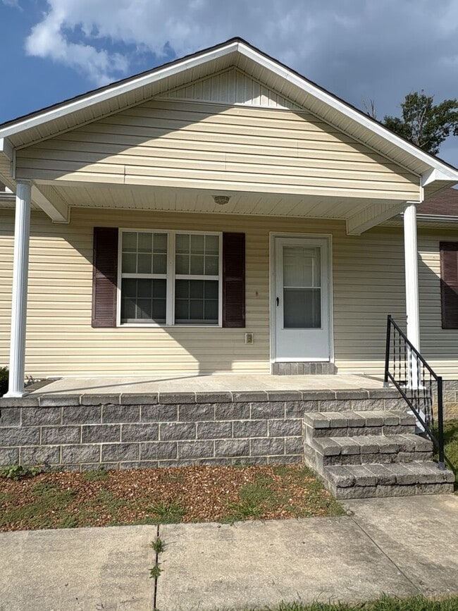 Building Photo - 307 Forrestwood Dr
