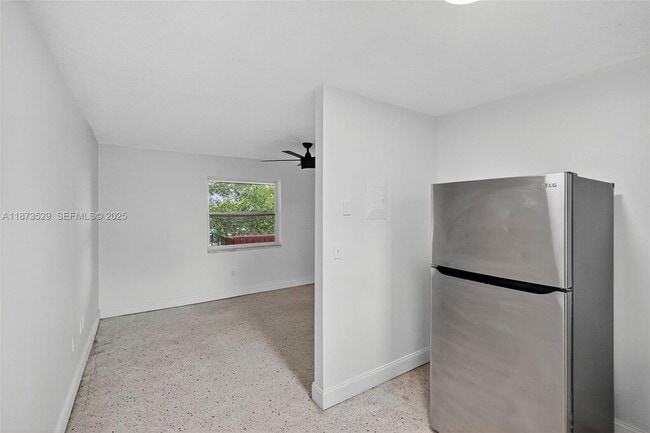 Foto del edificio - 458 SW 9th St