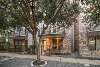 Building Photo - 1717 Silver St