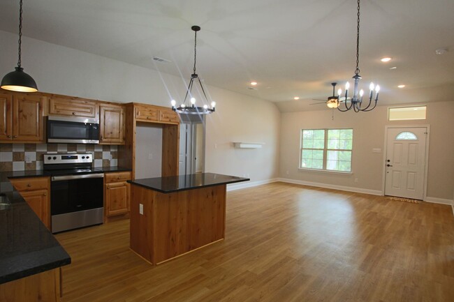 Foto del edificio - Stunning 3bedroom Home in Brownsboro, Tx!