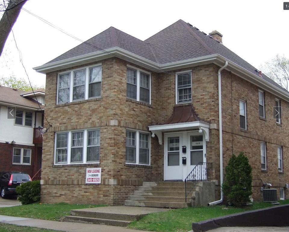 Primary Photo - 1620 Chadbourne Ave