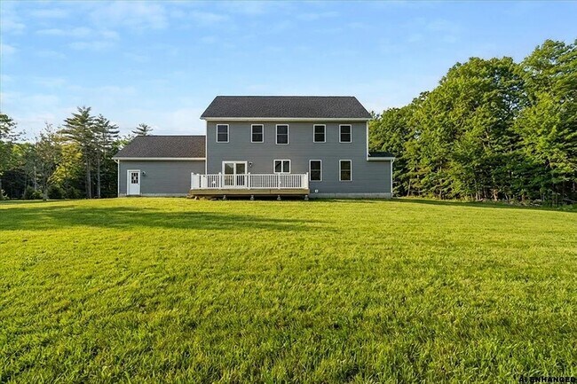 Foto del edificio - 603 Clough Hill Rd