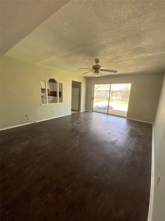 Building Photo - 6201 Magnolia Ln